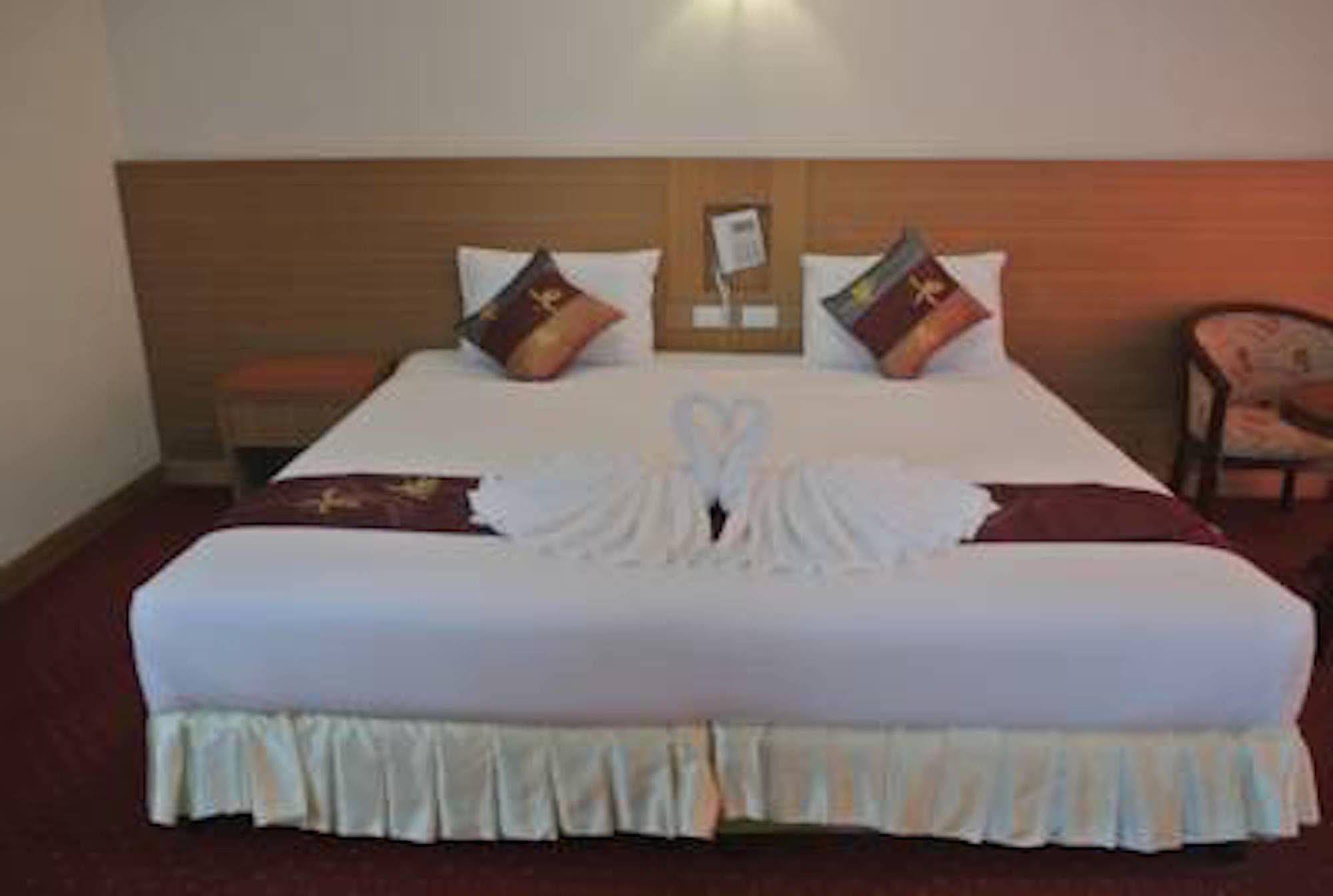 Chaikana Thani Hotel Phatthalung Extérieur photo